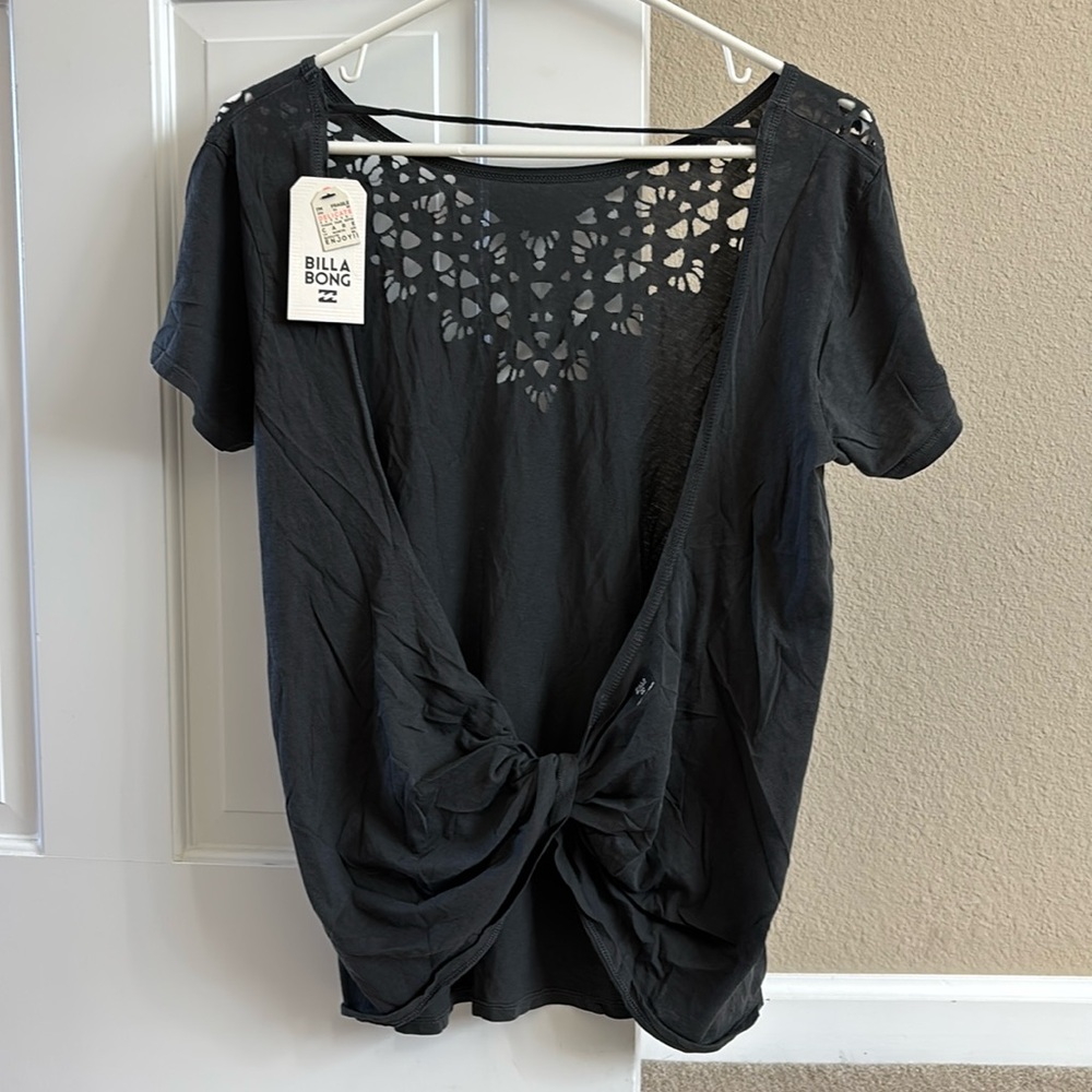 Billabong t shirt with open back. So cute, looks great dressed up or casual. NWT